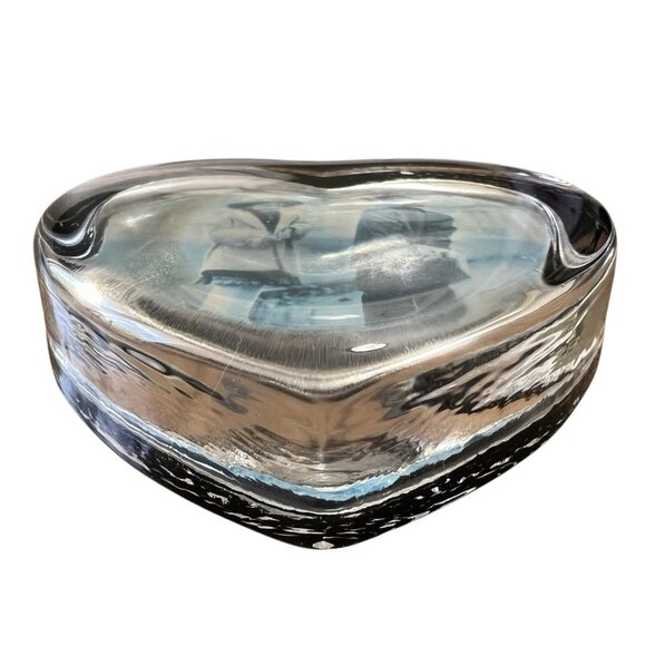 "Remember when our Love Blossomed" Heart Shaped Paper Weight Alaska Momma 1997 - Picture 2 of 3